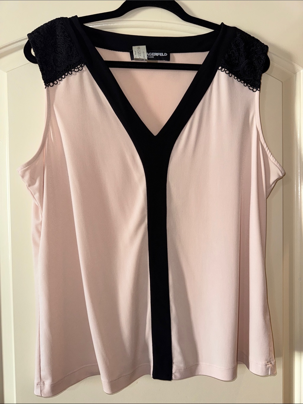 Karl Lagerfeld Blush Pink And Black V-Neck Lace-Shoulder Tank Top Xl